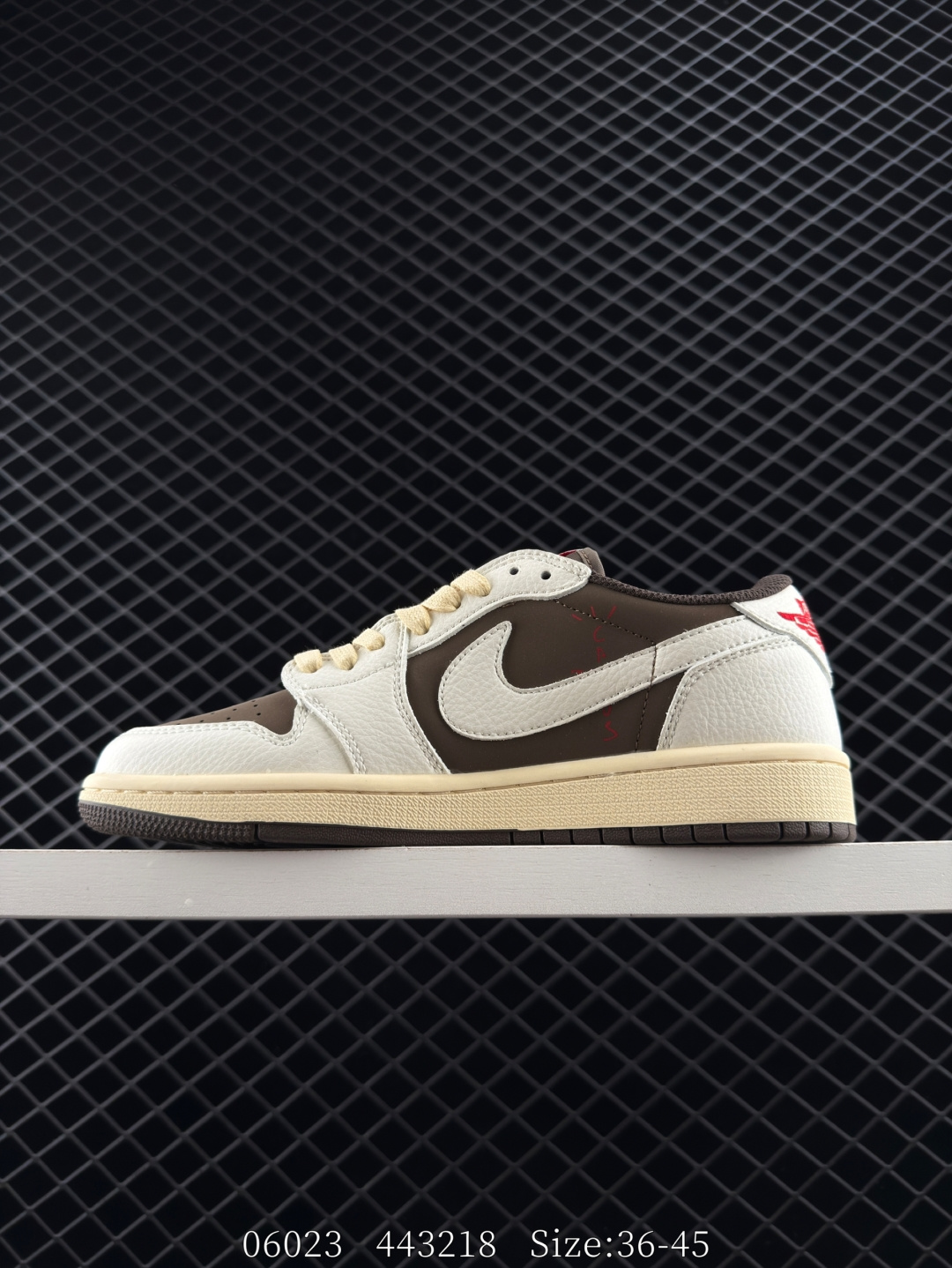 Travis Scott x Air Jordan 1 ” Reverse Mocha “